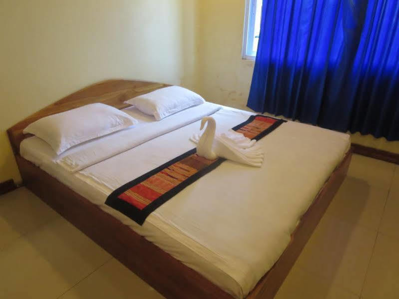 Pakse Mekong Hotel Esterno foto