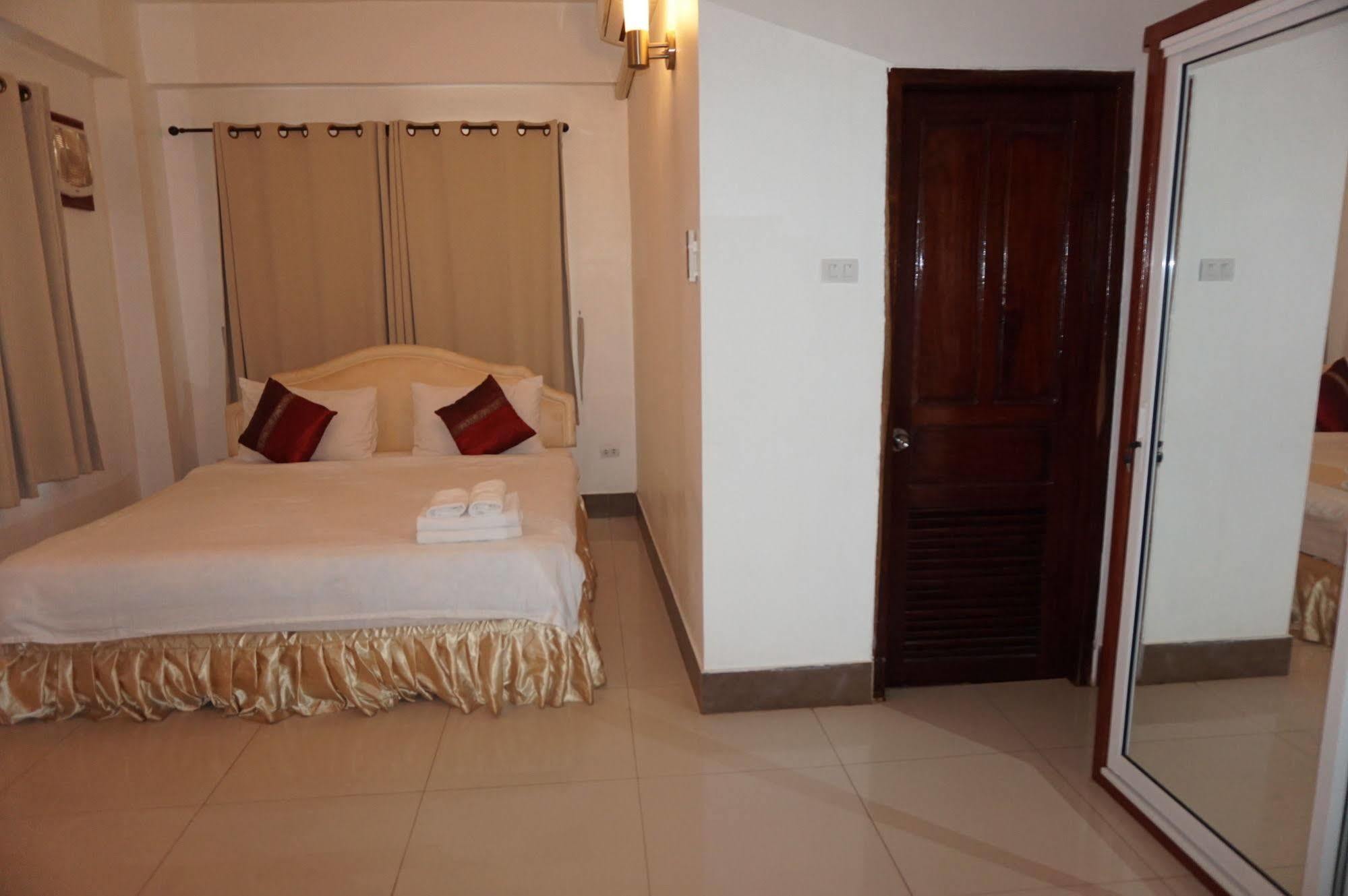 Pakse Mekong Hotel Esterno foto