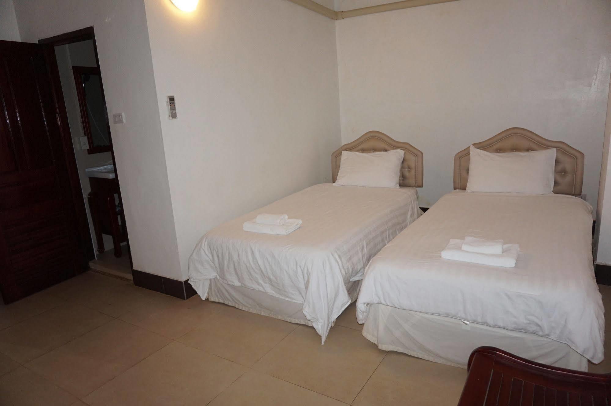 Pakse Mekong Hotel Esterno foto